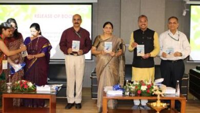 Photo of Minister of State for Ayush Dr. Munjpara Mahendrabhai releases a book “Science Behind Suryanamaskar”