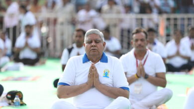 Photo of उपराष्ट्रपति श्री जगदीप धनखड़ ने आज अंतरराष्ट्रीय  योग दिवस के अवसर पर जबलपुर में सामूहिक योग प्रदर्शन में भाग लिया