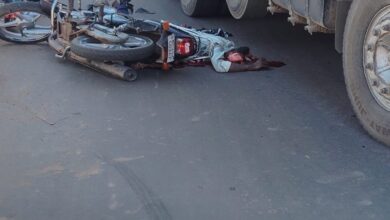 Photo of जबलपुर : बाइक सवार की दर्दनाक मौत सिर के ऊपर से निकला हाईवा