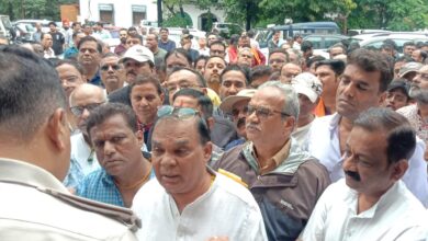 Photo of सराफा एसोसिएशन ने एसपी जबलपुर को ज्ञापन सौपकर दी आंदोलन की चेतावनी