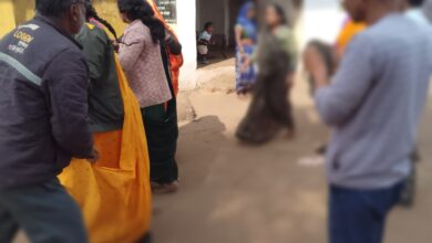 Photo of स्वसहायता समूह की अध्यक्ष के साथ महिला और पुरुषों ने जमीन पर पटक कर किया हमला, रिपोर्ट दर्ज