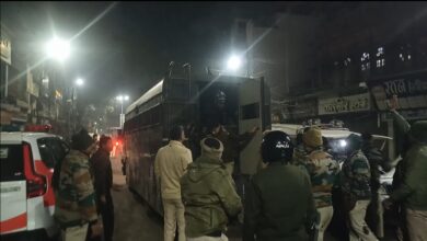 Photo of जबलपुर में सामाजिक टिप्पणी के आरोप पर बबाल, भीड़ से आरोपी को बचाने पुलिस ने किया लाठी चार्ज