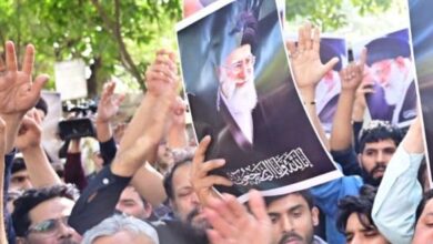Photo of शिया और सुन्नी समुदाय की ओर से संयुक्त निकाला गया शोक जुलूस, खामेनेई को दी गई श्रद्धांजलि