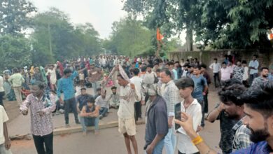 Photo of 18 वर्षीय युवक की हत्या के बाद सिहोरा-मझगवां रोड पर जाम, आरोपियों की गिरफ्तारी की मांग